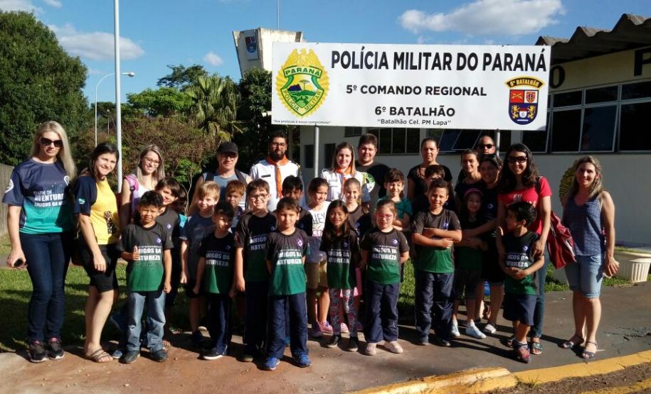 Crianças fazem visita a Batalhão da PM em Cascavel (PR), Oeste do estado Crianças fazem visita a Batalhão da PM em Cascavel (PR), Oeste do estado