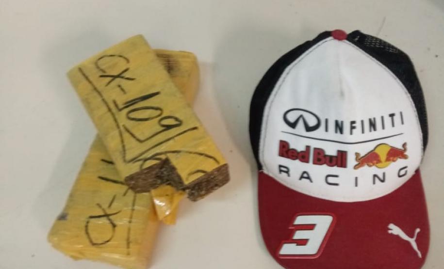 Equipes da PM apreendem drogas e dinheiro durante ações em Curitiba (PR); dois são encaminhados