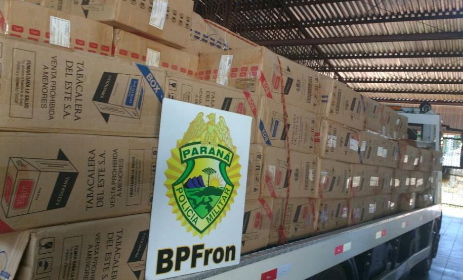 Anabolizantes e cigarros são apreendidos e um carro é recuperado pelo BPFron no Oeste do PR
