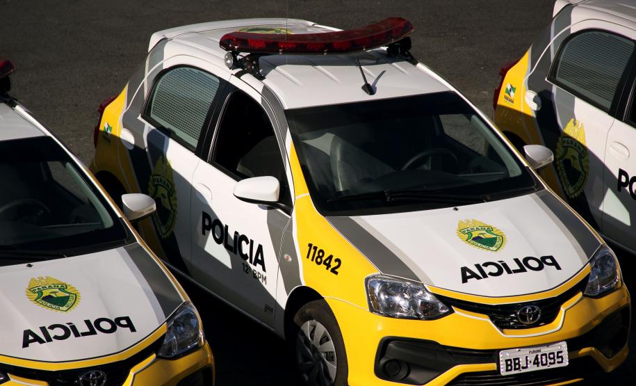 Espingarda é apreendida e homem encaminhado por policiais militares em Londrina (PR)