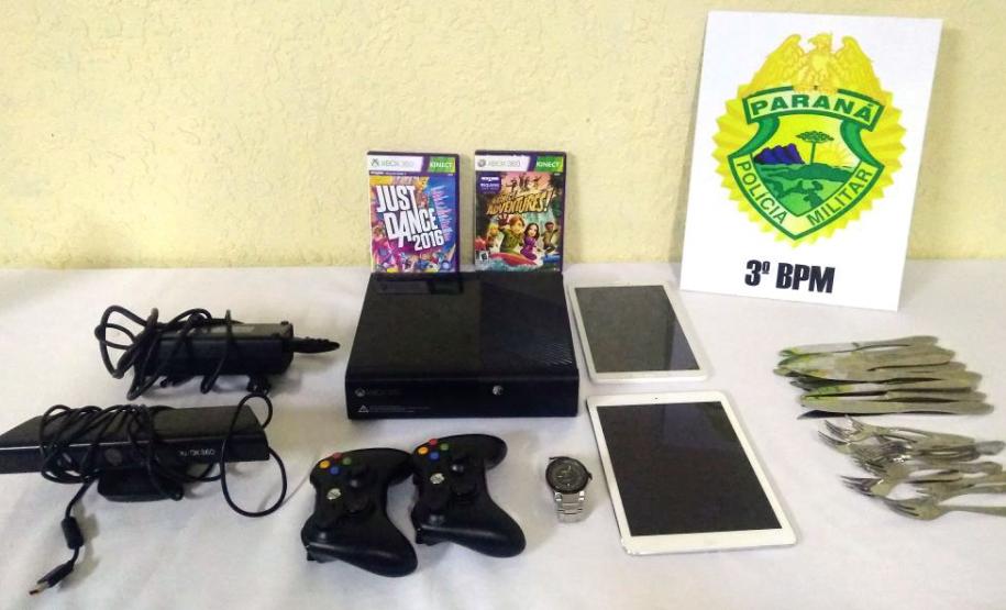 Objetos são recuperados e trio encaminhado pela Polícia Militar no Sudoeste do estado Objetos são recuperados e trio encaminhado pela Polícia Militar no Sudoeste do estado