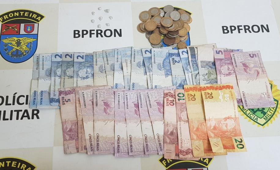 BPFron encaminha homem que possuía crack em Guaíra (PR) BPFron encaminha homem que possuía crack em Guaíra (PR)