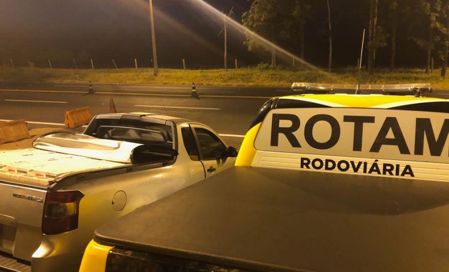 BPRv apreende 20 caixas de cigarros contrabandeados do Paraguai no Noroeste do estado BPRv apreende 20 caixas de cigarros contrabandeados do Paraguai no Noroeste do estado