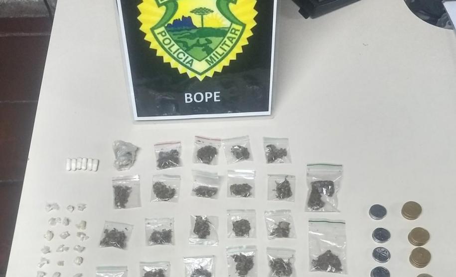 BOPE apreende drogas, mudas de maconha e encaminha foragido da justiça na Capital e RMC BOPE apreende drogas, mudas de maconha e encaminha foragido da justiça na Capital e RMC