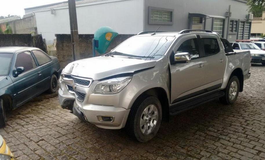 No Sudeste do PR, PM encaminha seis por envolvimento em roubos e recupera carro e dinheiro No Sudeste do PR, PM encaminha seis por envolvimento em roubos e recupera carro e dinheiro