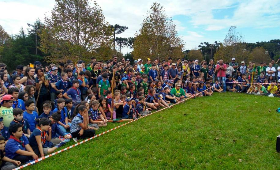 PM de Pato Branco participa de evento de escoteiros em Coronel Vivída, no Sudoeste do estado