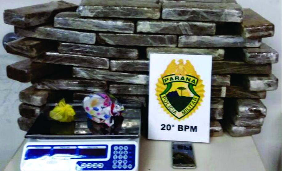 No Boqueirão, PM apreende quase 60 quilos de maconha e prende homem No Boqueirão, PM apreende quase 60 quilos de maconha e prende homem