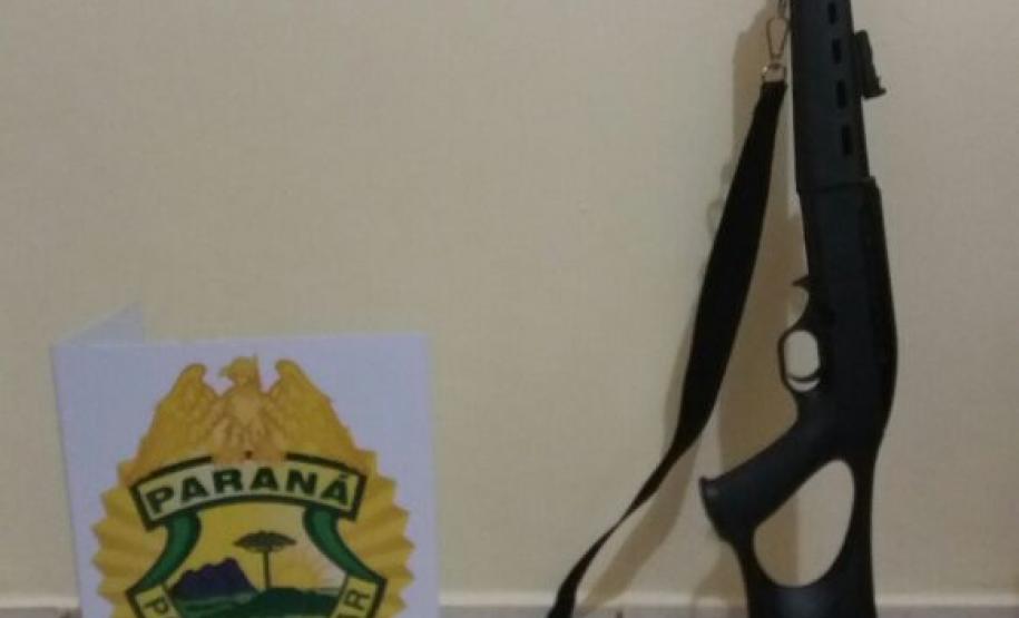 Arma longa e cigarros são apreendidos em abordagens distintas no Noroeste do estado Arma longa e cigarros são apreendidos em abordagens distintas no Noroeste do estado