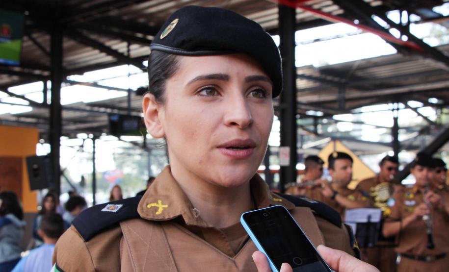 Curitiba, 11 de maio de 2018. Entrega de Flores em Homenagem ao Dia das Mães
