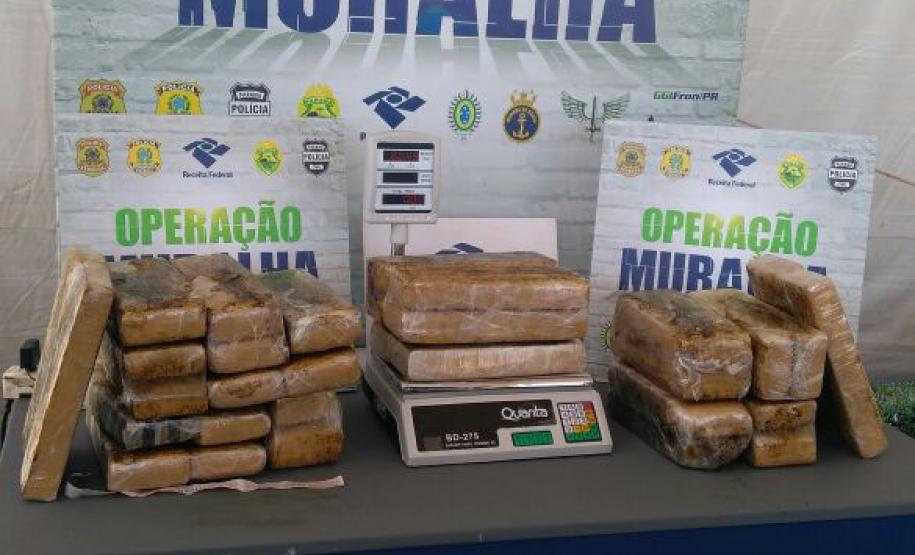 Em Foz do Iguaçu, BPFron apreende mais de 55 quilos de maconha e prende suspeito Em Foz do Iguaçu, BPFron apreende mais de 55 quilos de maconha e prende suspeito