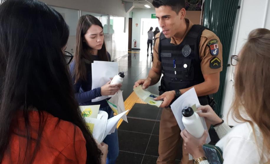 BPTran visita universidades da Capital e presta orientações durante a campanha Maio Amarelo