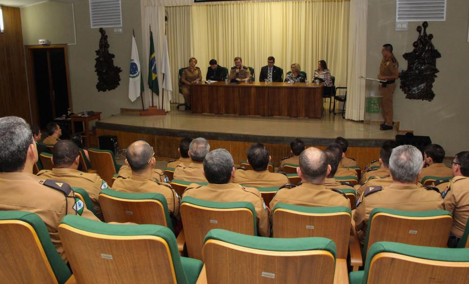 Curitiba, 18 de maio de 2018. Reunião Rede de Proteção Campanha não engole o choro