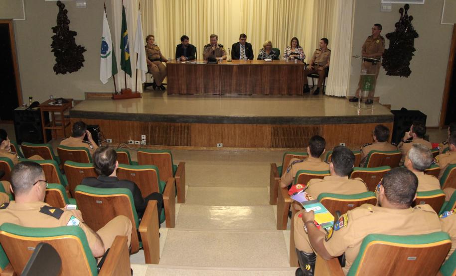 Curitiba, 18 de maio de 2018. Reunião Rede de Proteção Campanha não engole o choro