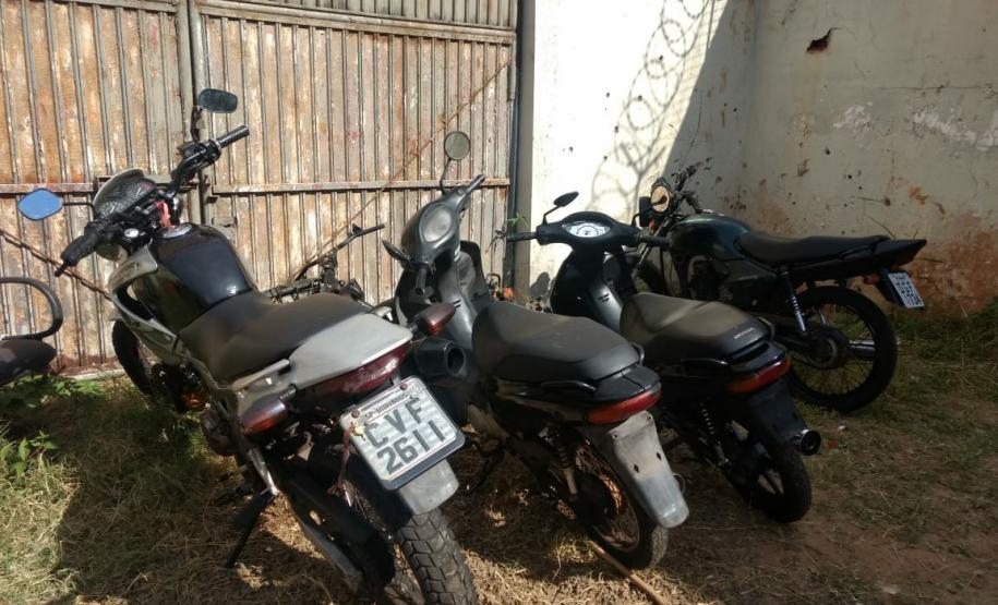 PM recupera duas motos e encaminha mulher suspeita de tráfico de drogas em londrina