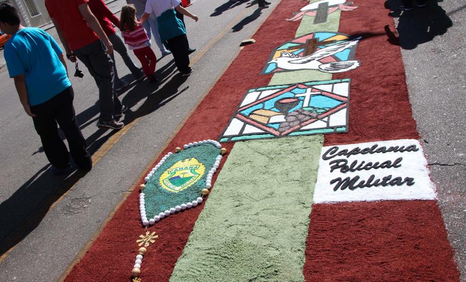 Curitiba, 31 de maio de 2018. Montagem do tapete Corpus Christi