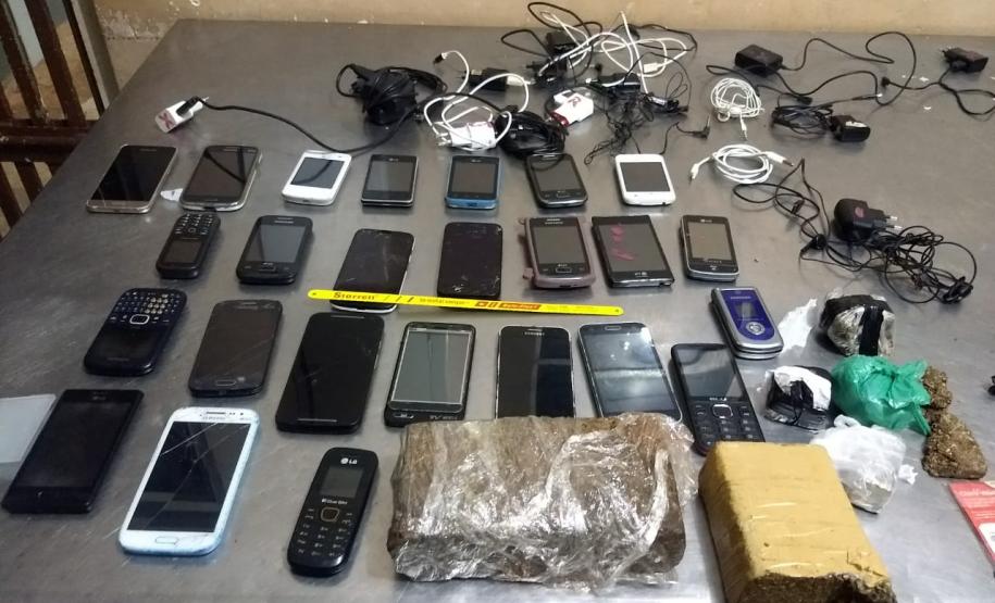 Em Londrina e em Cambé, Polícia Militar apreende drogas e dinheiro Em Londrina e em Cambé, Polícia Militar apreende drogas e dinheiro