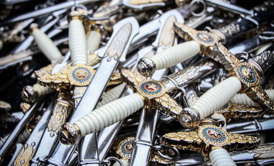 Curitiba, 15 de Junho de 2018.