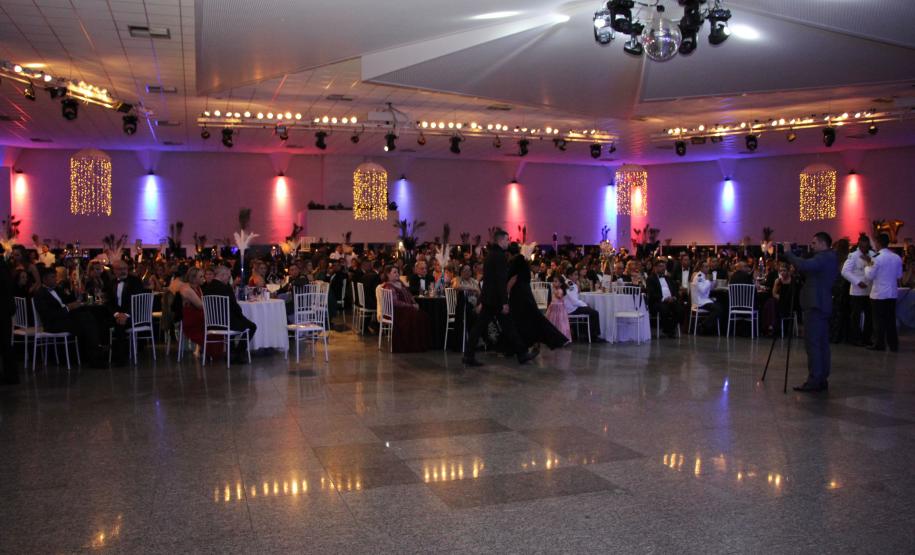 Curitiba, 16 de Junho de 2018.