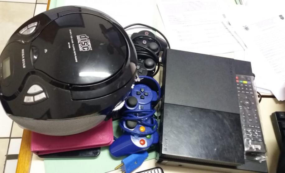 Dois são presos e um adolescente é apreendido por roubo em Apucarana, no Centro - Norte do Paraná