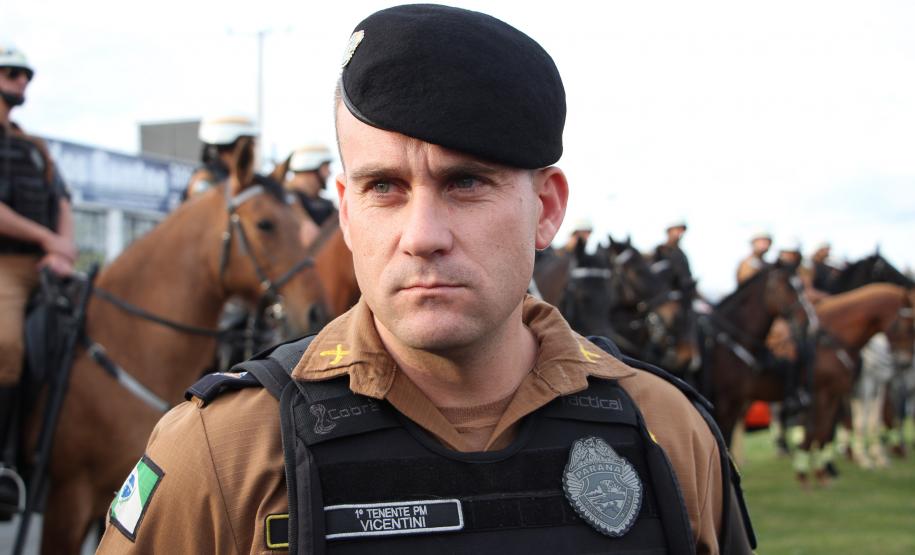 Operação da Cavalaria da PM faz saturação e prevenção no Bairro Sítio Cercado, em Curitiba