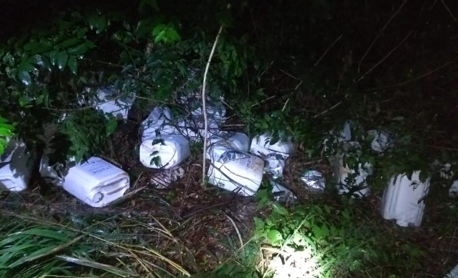 PM recupera dois veículos e prende homem suspeito de cometer roubo contra uma propriedade agrícola em Goioerê (PR) PM recupera dois veículos e prende homem suspeito de cometer roubo contra uma propriedade agrícola em Goioerê (PR)