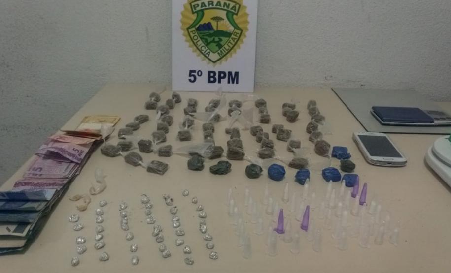 Jovem é preso ao ser flagrado com drogas no Jardim Industrial, em Londrina (PR)