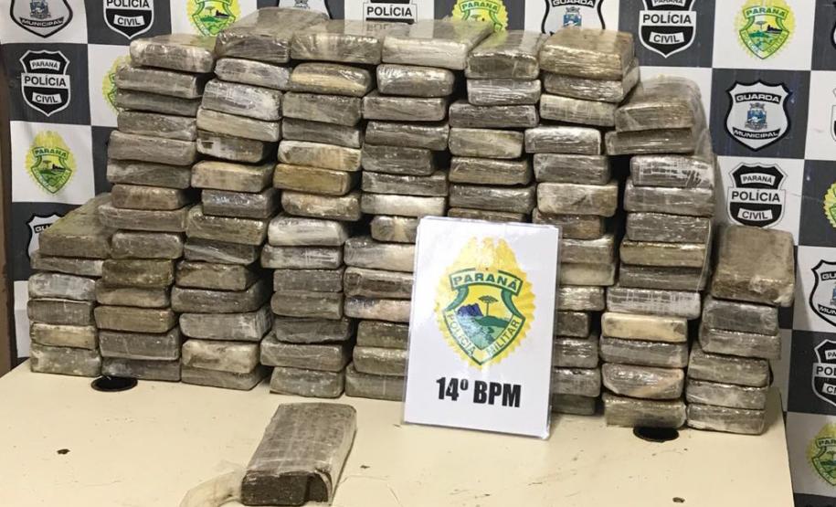 Mais de 100 quilos de maconha são apreendidos pela PM no Oeste do estado