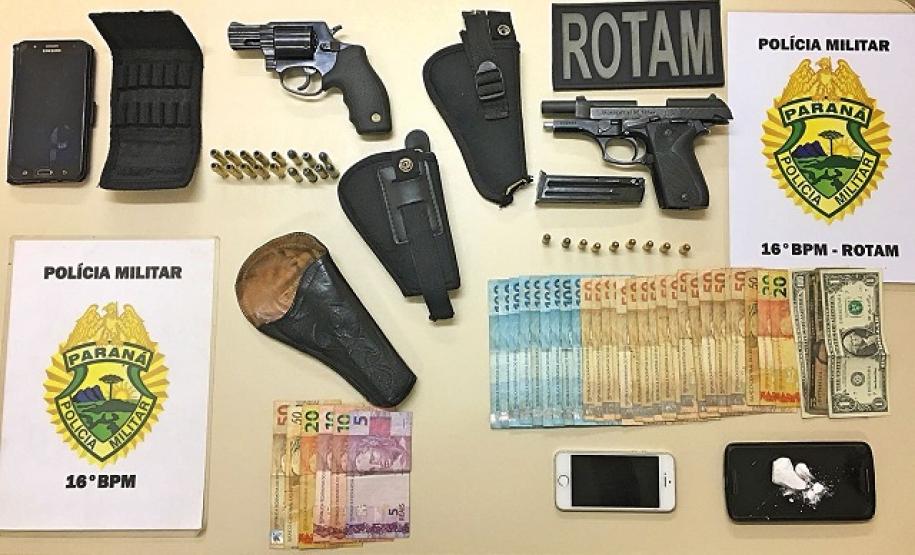 PM prende dois homens que estavam com armas, munições e drogas no Centro-Sul do estado PM prende dois homens que estavam com armas, munições e drogas no Centro-Sul do estado