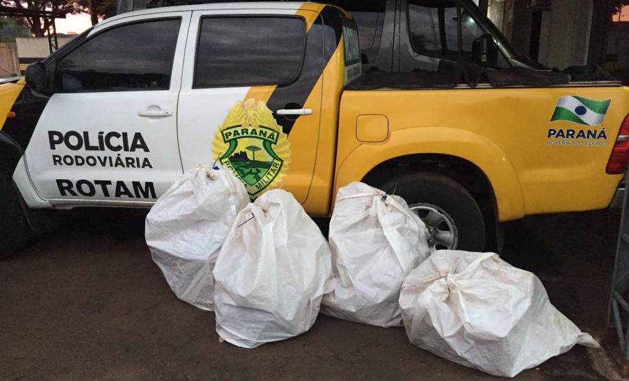 Diversos dispositivos eletrônicos são apreendidos pela Polícia Militar Rodoviária em Umuarama Diversos dispositivos eletrônicos são apreendidos pela Polícia Militar Rodoviária em Umuarama