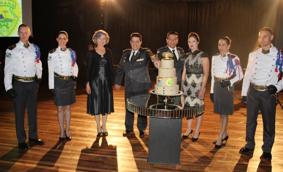 Baile de Pato Branco agita comemorações pelos 164 anos da Polícia Militar no Sudoeste do estado