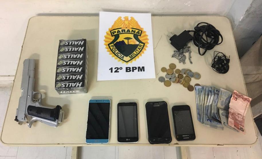 Em um dia, PM prende dupla envolvida em roubo e recupera carros e peças furtadas na Capital