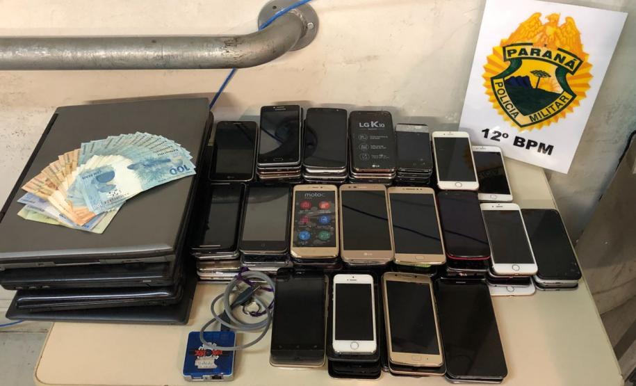 PM desarticula esquema de receptação de celulares no Centro de Curitiba e seis pessoas são encaminhadas