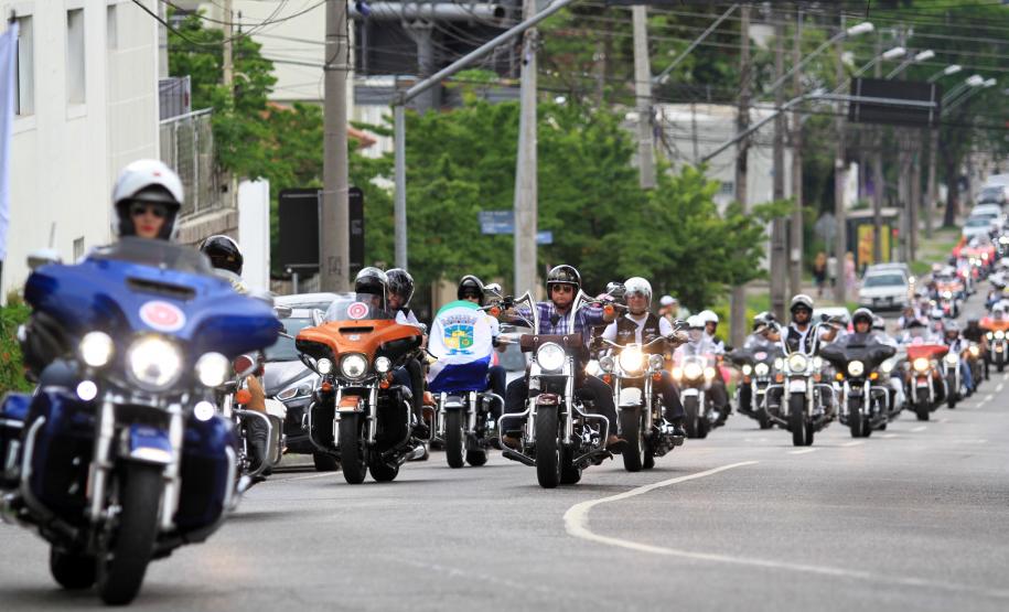 Polícia Militar e The One Harley-Davidson promovem eventos durante a campanha Outubro Rosa para arrecadar fundos ao Hospital Erasto Gaertner