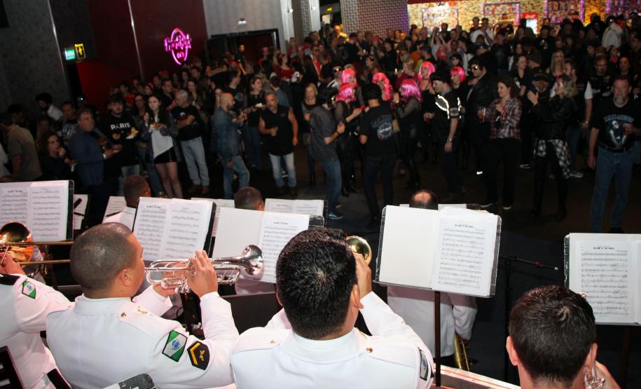 Hard Rock Café é palco de show da Banda de Música da PM em prol da Campanha Outubro Rosa Hard Rock Café é palco de show da Banda de Música da PM em prol da Campanha Outubro Rosa