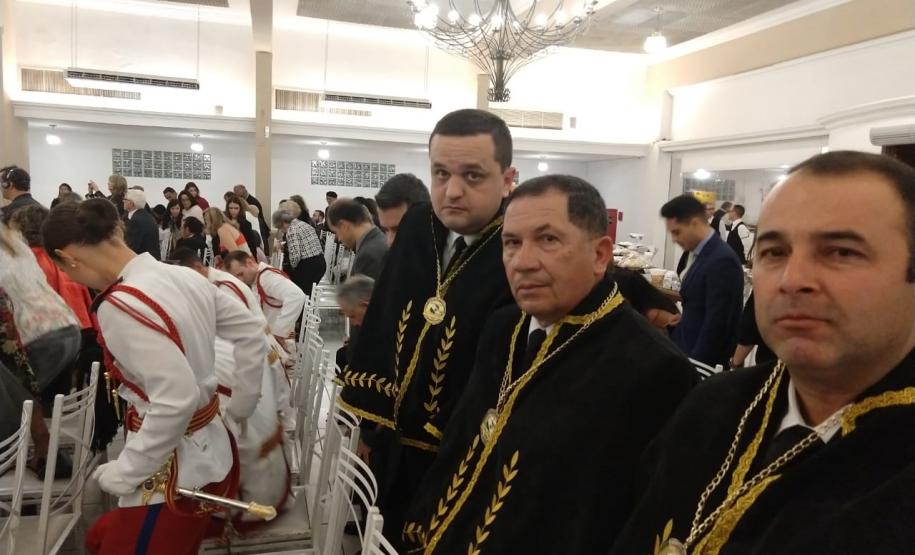 Militares estaduais do Paraná participam de fundação da Academia de Letras dos Militares Estaduais do Brasil e do DF em Santa Catarina Militares estaduais do Paraná participam de fundação da Academia de Letras dos Militares Estaduais do Brasil e do DF em Santa Catarina