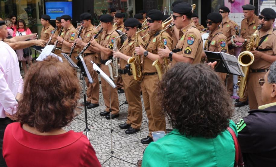 Abertura da campanha Outubro Rosa conta com a presença da Comandante-Geral da PM em Curitiba Abertura da campanha Outubro Rosa conta com a presença da Comandante-Geral da PM em Curitiba