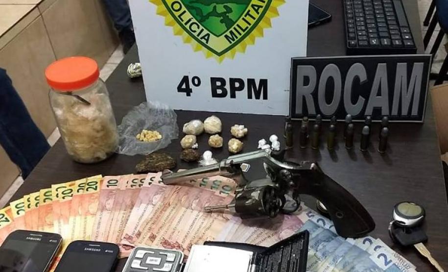 Drogas, arma de fogo, dinheiro e aparelhos eletrônicos são recuperados pela Polícia Militar no Noroeste do Estado
