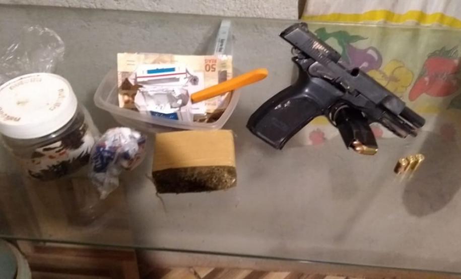 Arma de fogo e drogas são apreendidas na Região Metropolitana de Curitiba (RMC)