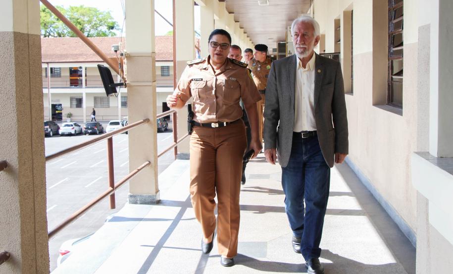 Comandante-Geral da PM recebe visita do vice-governador eleito no Quartel do Comando-Geral da Corporação Comandante-Geral da PM recebe visita do vice-governador eleito no Quartel do Comando-Geral da Corporação