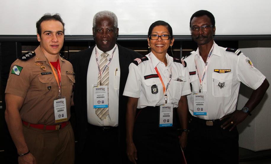 Comitiva da Guiana Francesa participa do SENABOM em Foz do Iguaçu, no Brasil Comitiva da Guiana Francesa participa do SENABOM em Foz do Iguaçu, no Brasil