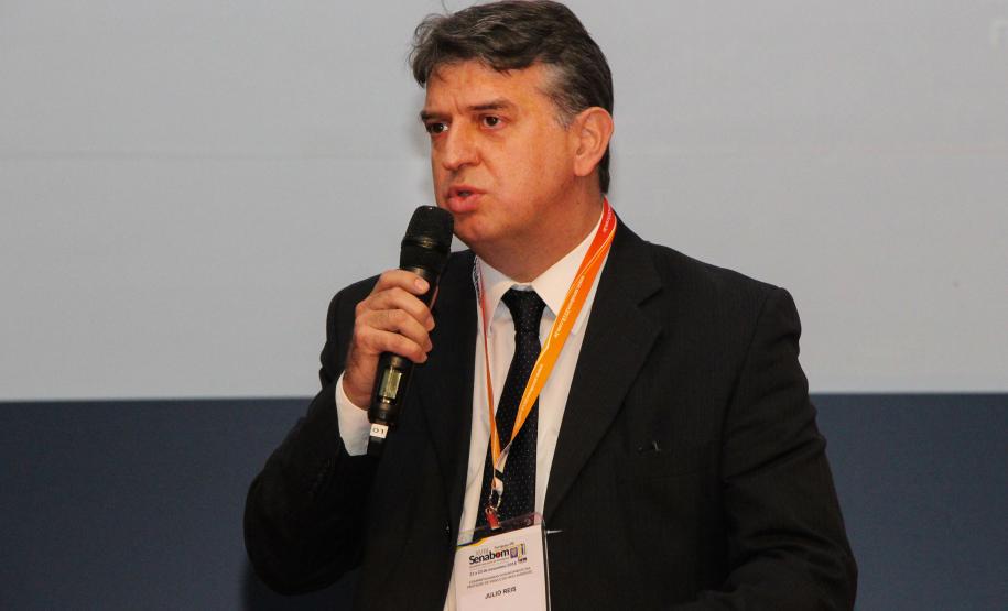 Cerca de 3 mil bombeiros militares de todo o Brasil participam da abertura do XVIII Seminário Nacional de Bombeiros em Foz do Iguaçu, no Paraná Cerca de 3 mil bombeiros militares de todo o Brasil participam da abertura do XVIII Seminário Nacional de Bombeiros em Foz do Iguaçu, no Paraná