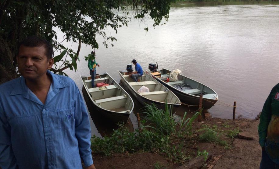 Policiais ambientais participam da Faxina Ecológica no Rio Piquiri, no Noroeste do estado Policiais ambientais participam da Faxina Ecológica no Rio Piquiri, no Noroeste do estado