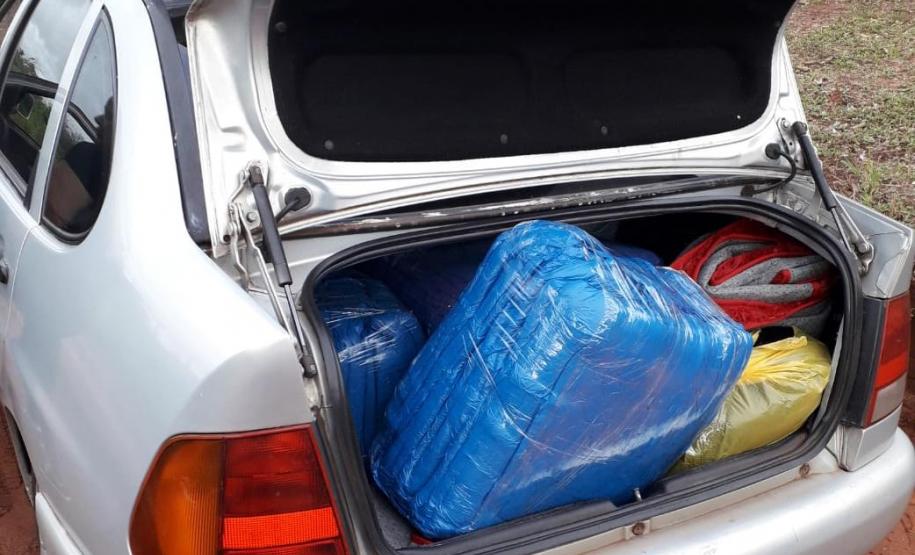 Em situações distintas, Polícia Ambiental apreende aves nativas e mercadoria contrabandeada em Umuarama (PR)