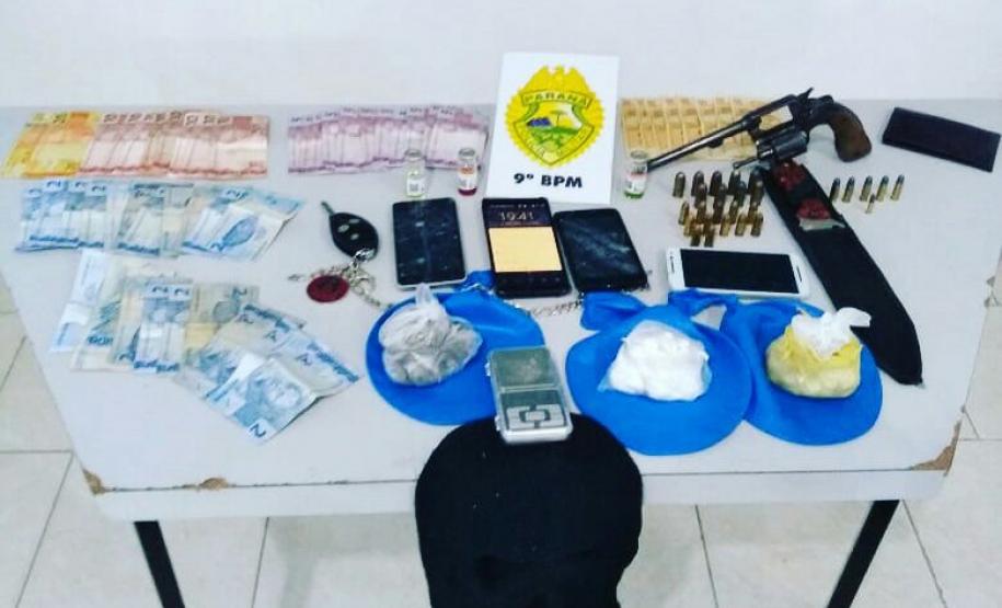 Carro que ia de Paranaguá à Praia de Leste é apreendido com materiais de procedência duvidosa; dupla é encaminhada Carro que ia de Paranaguá à Praia de Leste é apreendido com materiais de procedência duvidosa; dupla é encaminhada