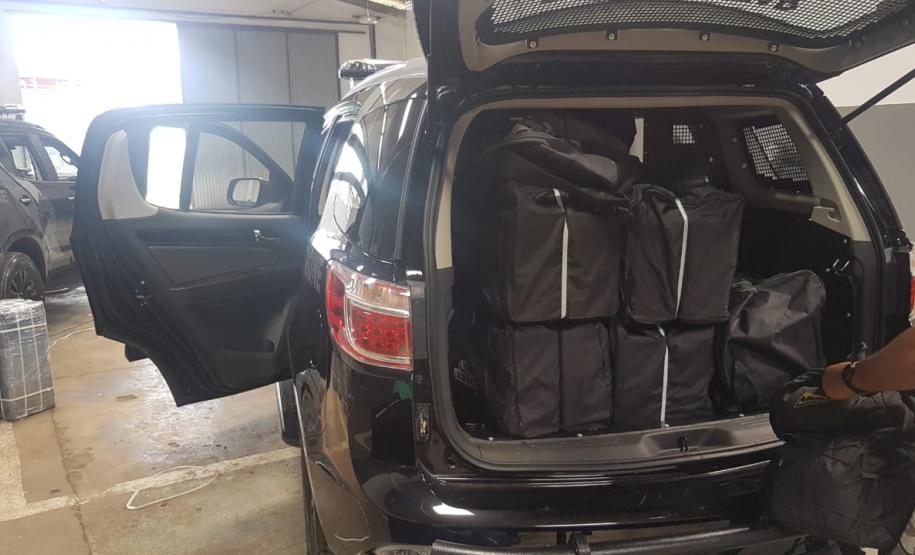 BOPE apreende 1,2 tonelada de cocaína que se fosse vendida no exterior renderia cerca de 60 milhões BOPE apreende 1,2 tonelada de cocaína que se fosse vendida no exterior renderia cerca de 60 milhões