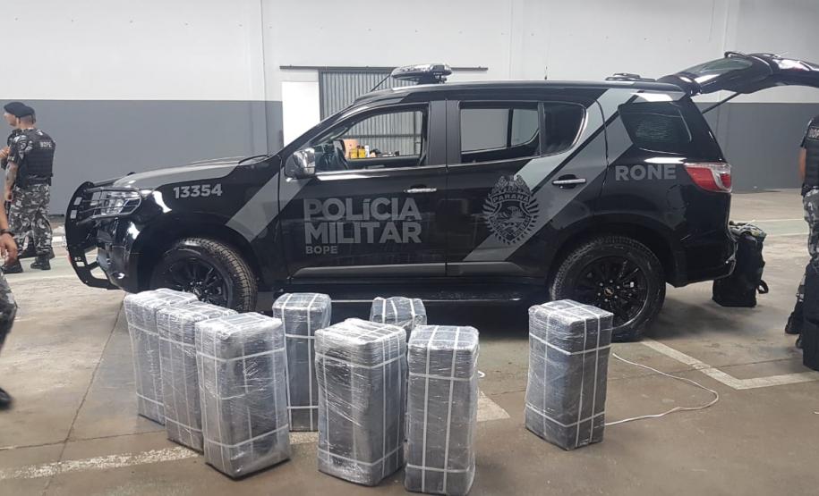 BOPE apreende 1,2 tonelada de cocaína que se fosse vendida no exterior renderia cerca de 60 milhões BOPE apreende 1,2 tonelada de cocaína que se fosse vendida no exterior renderia cerca de 60 milhões