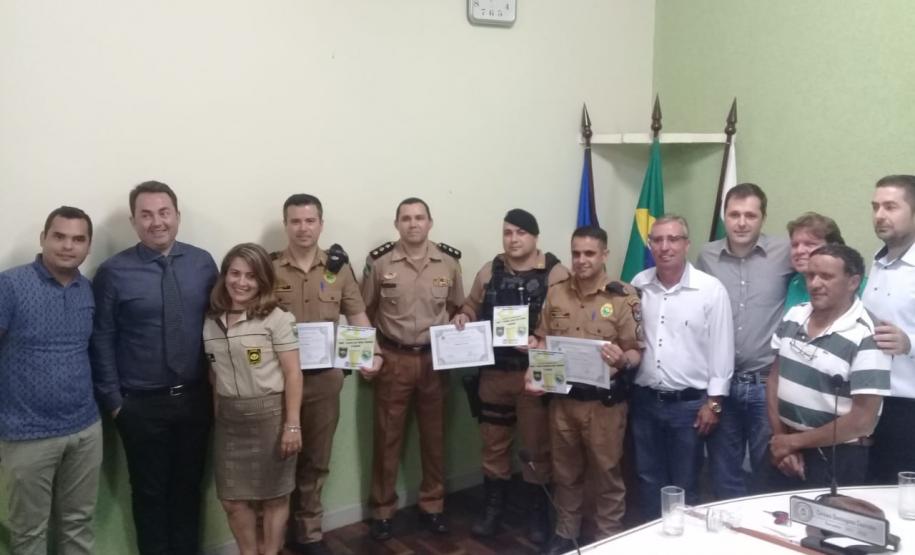 Projeto social “Polícia Mirim” é homenageado na Câmara Municipal de Siqueira Campos (PR), no Norte Pioneiro