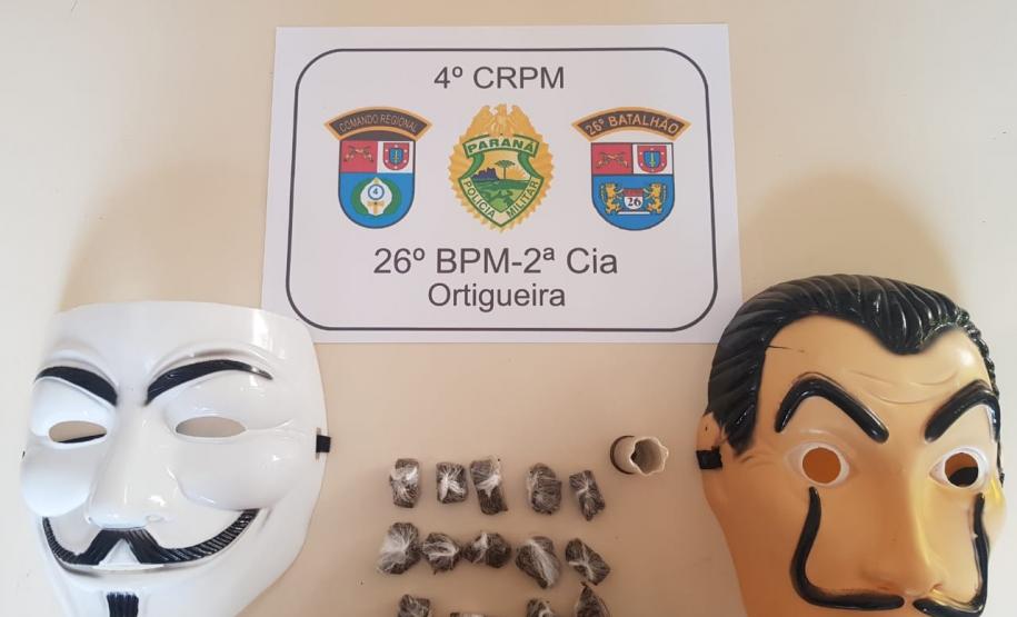 Em Ortigueira, Polícia Militar encaminha homem durante cumprimento de um Mandado de Busca e Apreensão