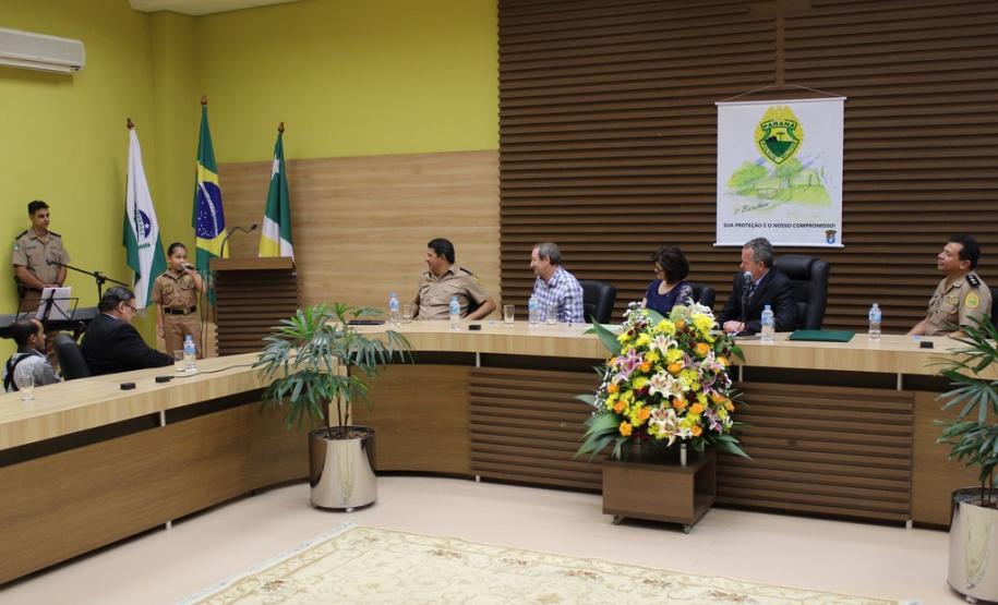 Vereadores de Pato Branco concedem ao tenente-coronel Dolenga o título de cidadão honorário