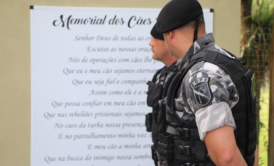 Colombo, 13 de dezembro de 2018,  Inauguração Memorial para Cães